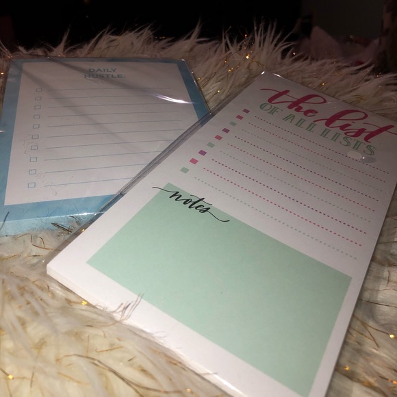 🔴SOLD🔴Craftsmart Note Pads - Picture 2 of 3